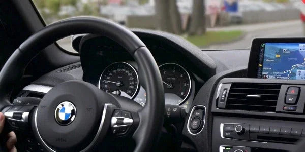 Nettoyer ses plastiques de voiture